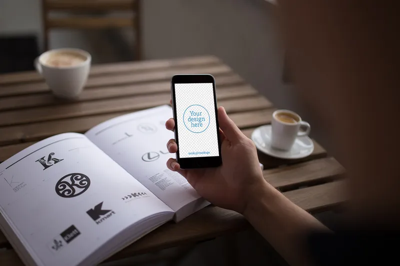 12 Free iPhone 6 PSD Mockups