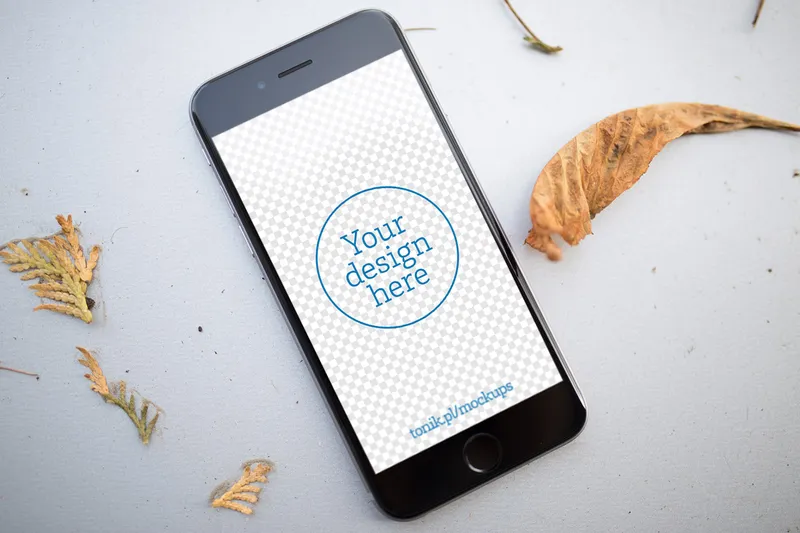 12 Free iPhone 6 PSD Mockups