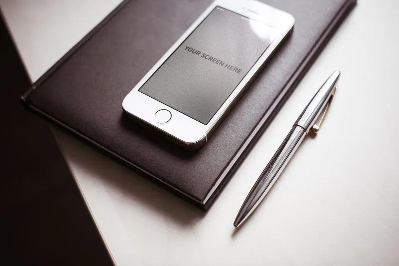 3 iPhone Photorealistic Mockups