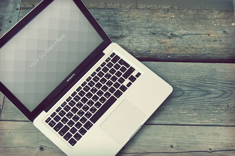 4 Vintage MacBook PSD Mockups