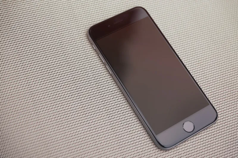 iPhone 6 Mockup PSD
