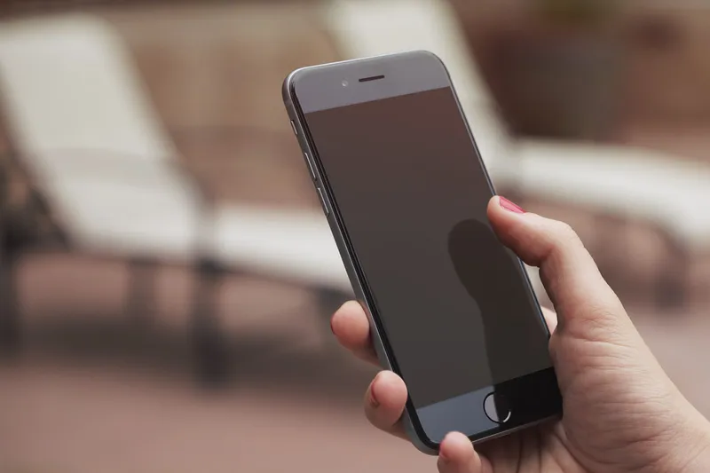iPhone 6 Mockup PSD