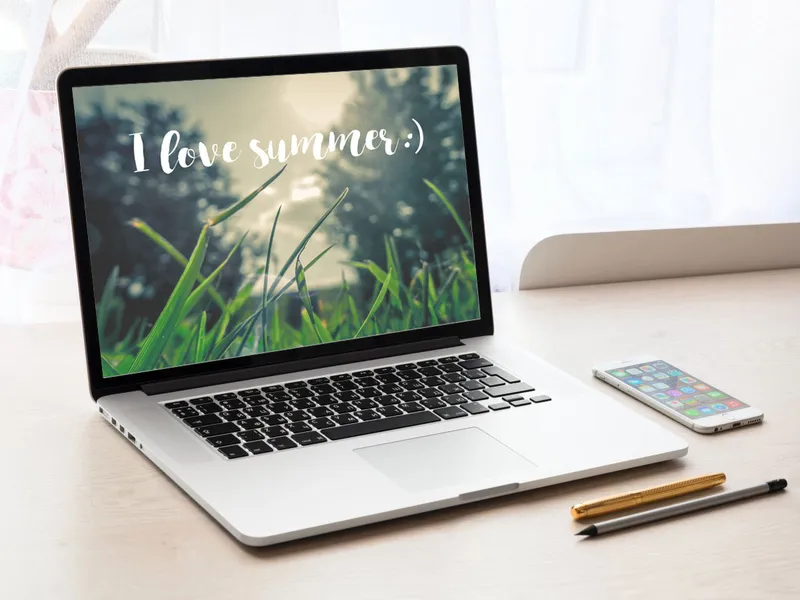 MacBook Mockup Free PSD